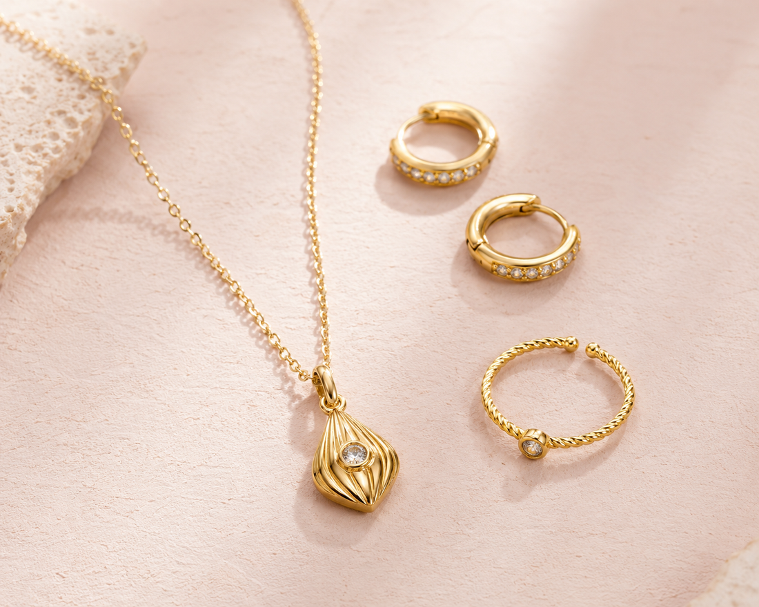 Anti-tarnish gold plated jewellery set with necklace, hoop earrings and ring, India 2026