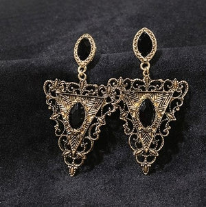 Antique Gold Filigree Triangle Earrings with Black Stone