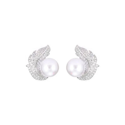 Feather pearl stud earrings in 925 sterling silver with rhinestone inlay – lightweight daily wear earrings for Indian women