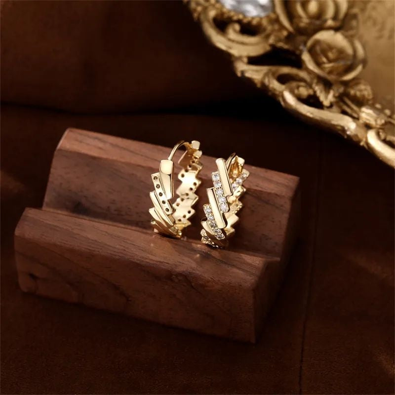 Korean style gold zigzag hoop earrings  front backl