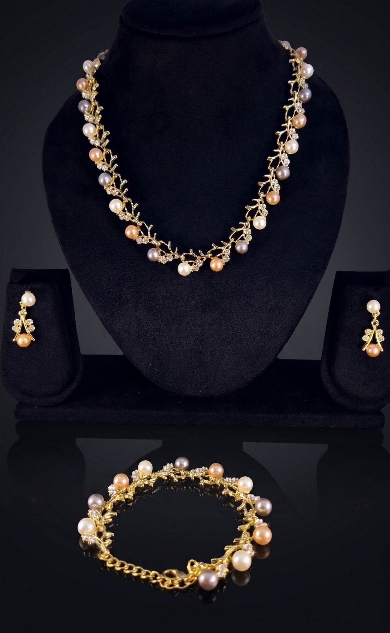 Pearl party wear jewellery set geometric alloy for women at JeevaFashions